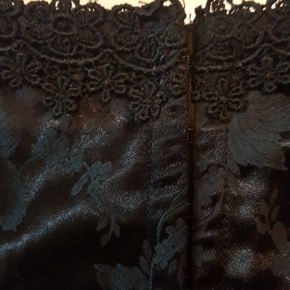 NWOT Laced Up Satin Black Lace Trim Corset Bustier - Picture 4 of 8